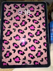 2024 IPAD AIR 11in M2 with tiktok, capcut, and tiktok studios blue 128GB