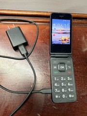 Flip Phone U102AA 4GB – Black w/Camera -Color Screens (AT&T)