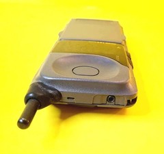MOTOROLA MICRO TAC ELITE VINTAGE FLIP PHONE FOLDABLE MOUTHPIECE DUAL LINE LED