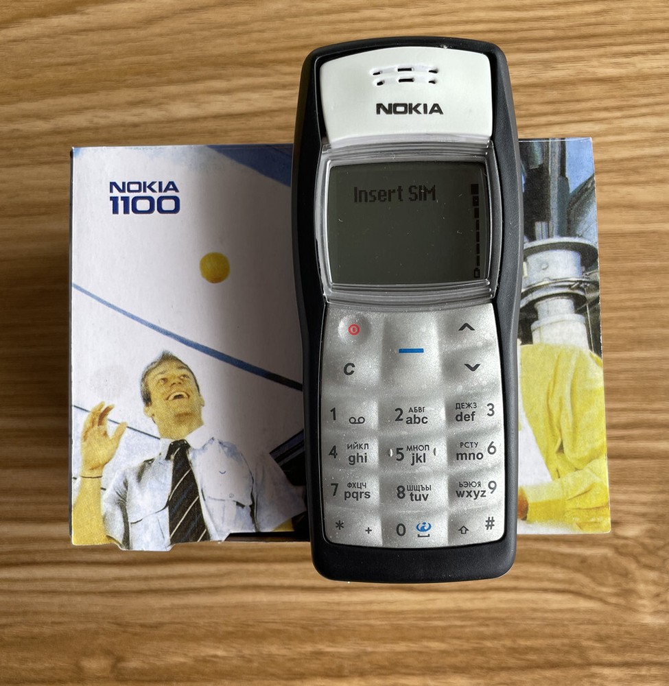 Nokia 1100 Unlocked GSM900/1800MHz Flashlight cheap cellphone +1 Year WARRANTY