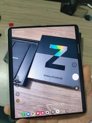 Samsung Galaxy Z Fold3 – 12+256 GB – (Unlocked) Excellent