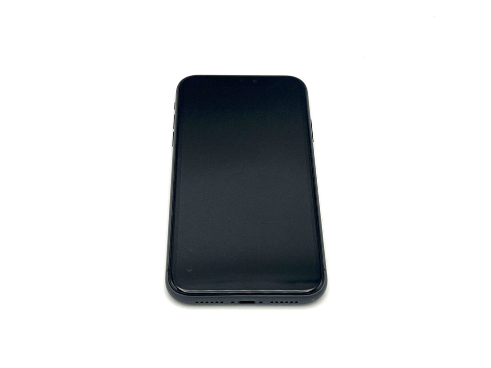 Apple iPhone 11 | 64GB | Black | Unlocked | Grade C | READ