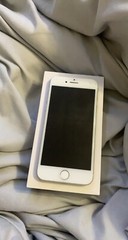 Apple iPhone 8 – 64GB – Silver (Unlocked) A1863 (CDMA + GSM)