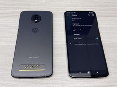 Motorola Moto Z4 XT1980-4 128GB+4GB 4G Unlocked Smartphone