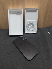 Apple iPhone 13 – 128 GB – Midnight (Unlocked) StraightTalk (No Power)