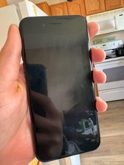 Apple iPhone 7 Black 12MP 4.7in Quad Core Wi-Fi Bluetooth Smartphone
