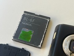 Genuine Nokia N95 8GB Mobile Phone NO BATTERY
