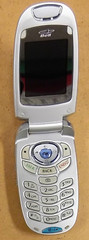 LG 6200 / LG6200 – Silver and White ( Bell ) Very Rare Cellular CDMA Flip Phone