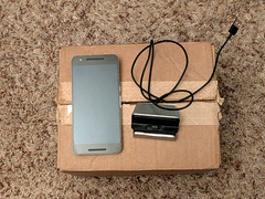 Google Nexus 6P – 32 GB – Aluminum (Unlocked) w/ charging stand