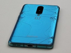 OnePlus 8 (IN2015) 128GB (GSM Unlocked) Dual SIM – POOR CONDITION – J9867