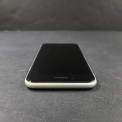 iPhone SE A2275 64GB – Locked to Verizon iOS Smartphone – White GRADE A