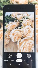 Original Google Pixel 2 Unlocked 64/128 GB Random Color Reboxed With Accessories
