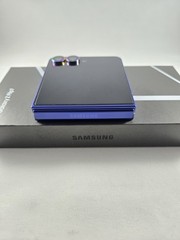 Samsung Galaxy Z Flip 7 – 256GB – (Carrier Unlocked) – Blue shadow