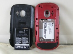 LG Extravert VN271 – Black and Red (Verizon) Cellular Phone