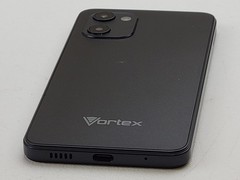 VORTEX Z22 – 32GB – (CARRIER UNKNOWN) Dual SIM Smartphone – SMALL ISSUE – H6732