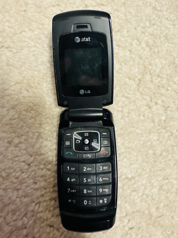 LG B470 Flip Phone 256MB Black AT&T 3G Less Than 2MP Not sure if working