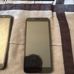 Lot Of Broken Phones/Tablets (3 Phones, 2 Tablets) For Parts Or Repair