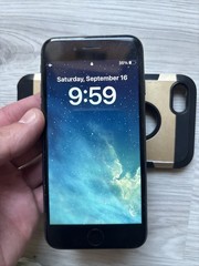 2020 Iphone Se Black Locked And Needs Factory Reset