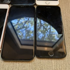 Lot of Untested iPhones – Mixed Models – Sold As-Is for Parts or Repair