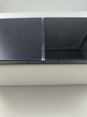 Samsung Galaxy Z Flip 7 – 256GB – (Carrier Unlocked) – Jet Black