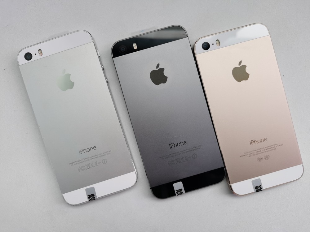 Apple iPhone 5s Unlocked 16/32/64GB – Gray Silver Gold iOS 12 with fingerprint