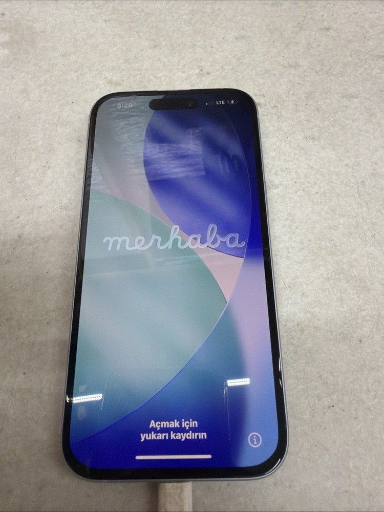 Apple iPhone 15 128GB Light Blue (Unresponsive Screen)