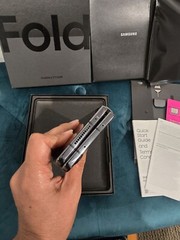 Samsung Z Fold4 SM-F936U 512GB Phantom Black (Crak INTERNAL SCREEN) Box Included