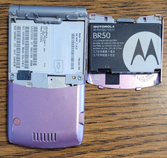 Motorola RAZR V3m – Pink and Silver ( Verizon ) Very Rare Flip Phone – Bundled