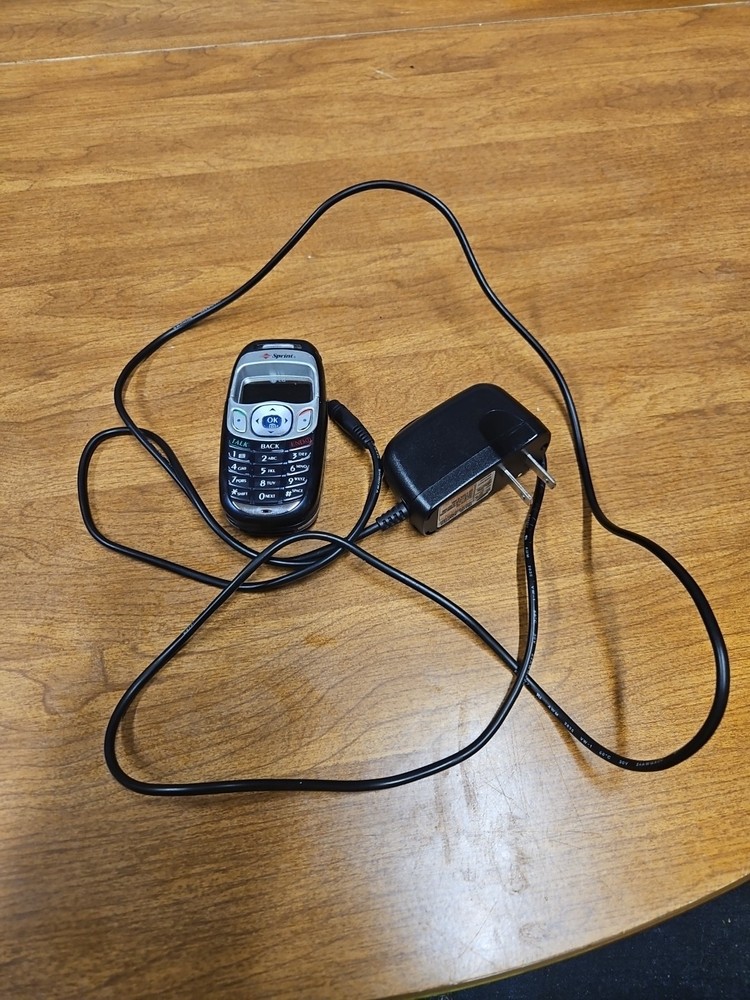 LG PM325 – Blue and Silver ( Sprint ) Super Rare Cellular Slider Phone – Works