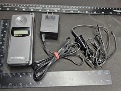 Vintage 1996 MOTOROLA DELUXE ALPHA Flip Cell Phone Bundle w/ Chargers