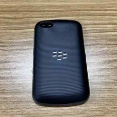 BlackBerry 9720 3G WIFI 5MP Camera FM Radio GPS Black/Pink Unlocked Cellphone