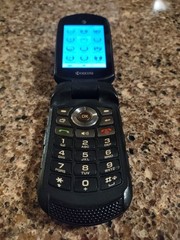 Kyocera DuraXE E4710- 8GB – Black AT&T Rugged Flip Phone – Works Good SHIPS FAST