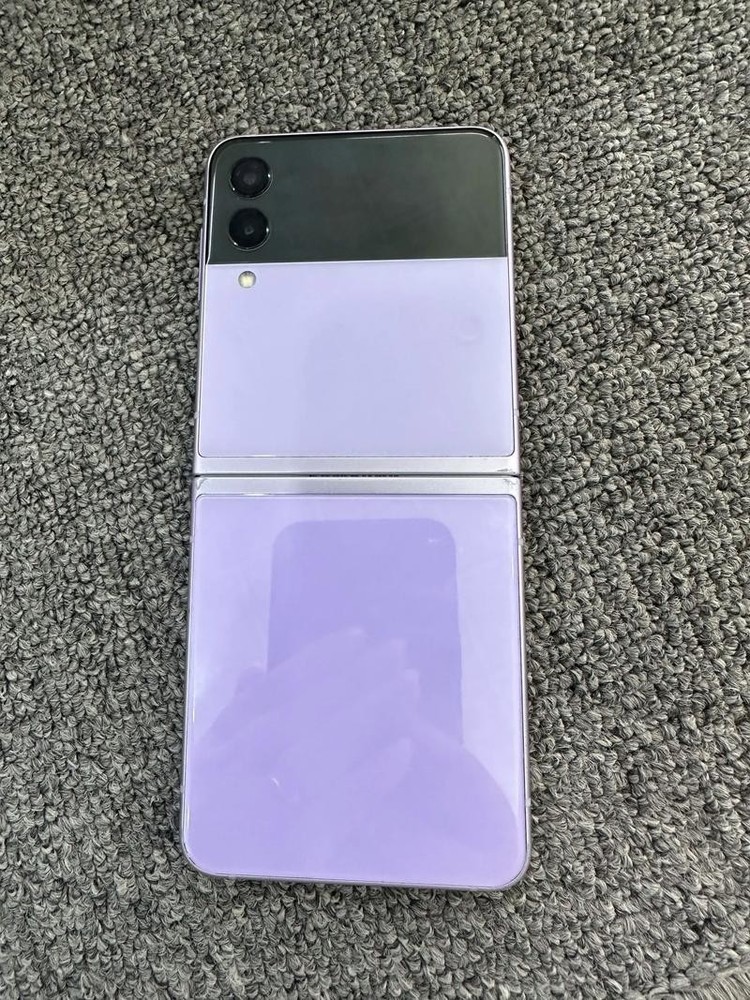 Lavender Samsung Galaxy Z Flip 3 5G 256GB F711U Unlocked Smartphone OPEN BOX US