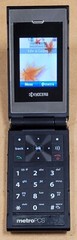 Kyocera Mako S4000 – Champagne and Black ( MetroPCS ) Very Rare CDMA Flip Phone