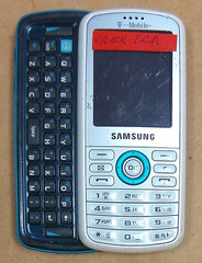 Samsung Gravity SGH-T459 – White and Blue ( T-Mobile ) Rare Slider Cell Phone