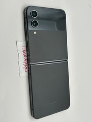 Samsung Galaxy Z Flip4 – 128GB – Graphite – Unlocked (Any Carrier) Smart Phone