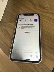 Apple iPhone 11 iOS 17.5.1 – White