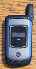 Motorola i series i570 – Gray ( Nextel ) Very Rare iDEN Push2Talk Flip Phone