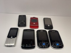 Bundle of Broken Phones for Parts – Mixed Brands & Models
