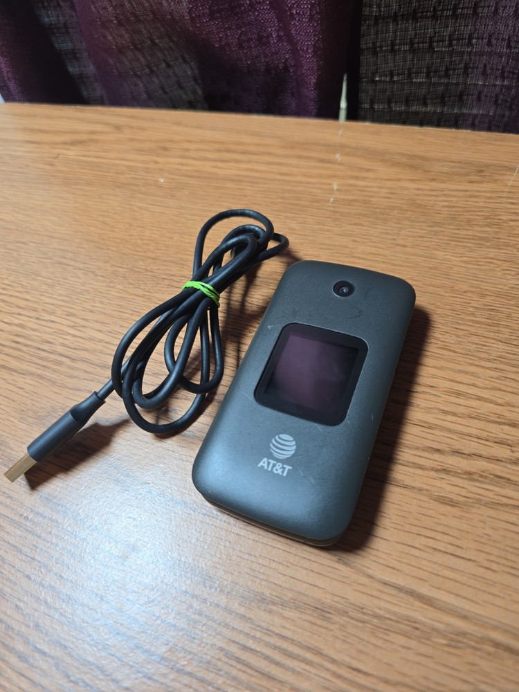 Alcatel SMARTFLIP | 4052R | 4GB | 4G LTE | Flip Phone | AT&T
