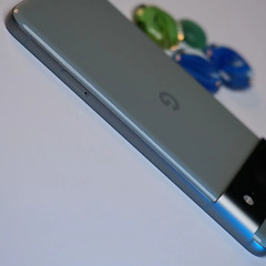 Google Pixel 8 5G Google Tensor G3 8+128GB With Advanced Pixel Camera Original