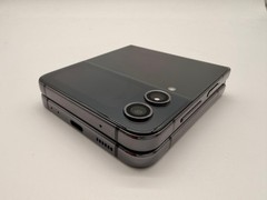 Galaxy Z Flip4 5G SM-F721U1 128GB Gray Unlocked