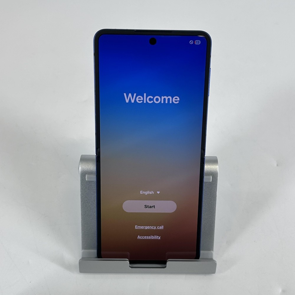 Samsung Galaxy Z Flip7 Blue Shadow 256GB – Spectrum – Very Good Condition