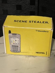 VTG Blackberry 7100i Nextel with battery no charging cord, comes w extras