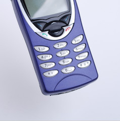 Original Nokia 8210 Cheap Phone 2G GSM 900/1800 Multi Languages Mobile Phone