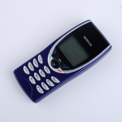Original Nokia 8210 Cheap Phone 2G GSM 900/1800 Multi Languages Mobile Phone
