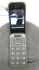 Nokia 2780 Flip Keypad Phone Black 2.7″ LCD Display Wi-Fi 512MB+4GB For Parts