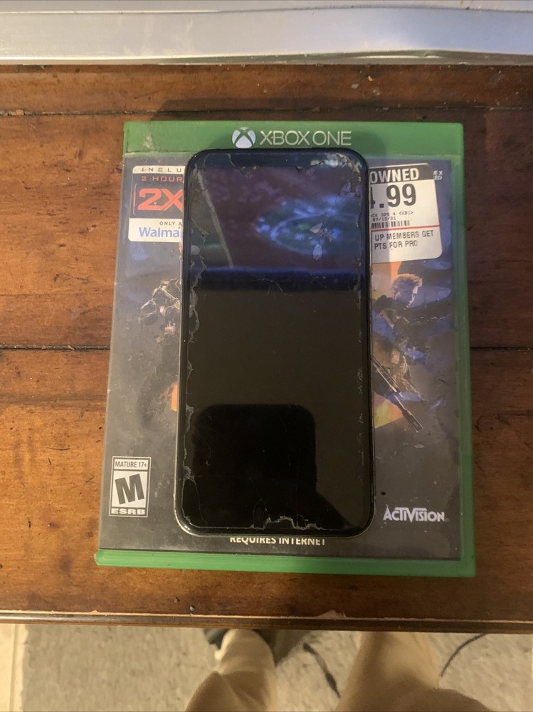 Apple iPhone XS – 64GB – Space Gray (Unlocked) A1920 (CDMA + GSM)
