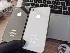 Apple iPhone 4 UNLOCKED White/Black 8/16/32GB 3G Usedphone Free Shipping