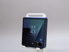 Samsung Galaxy Z Flip7 SM-F766U1 256GB Blue Shadow Unlocked W090549